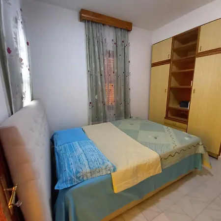 Villa Small Family